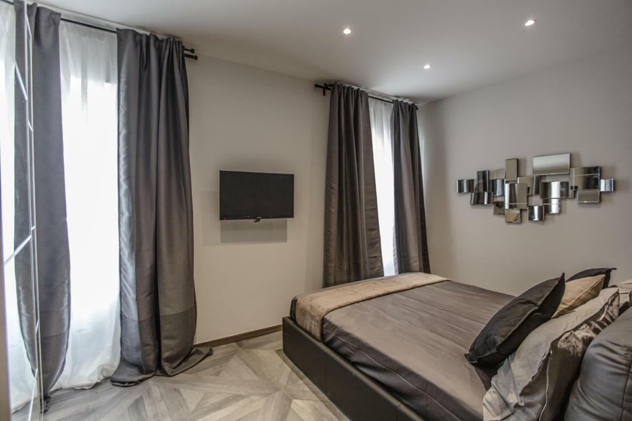 Castle Apartment Near Duomo Milan Extérieur photo