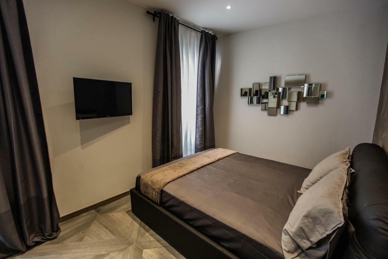 Castle Apartment Near Duomo Milan Extérieur photo